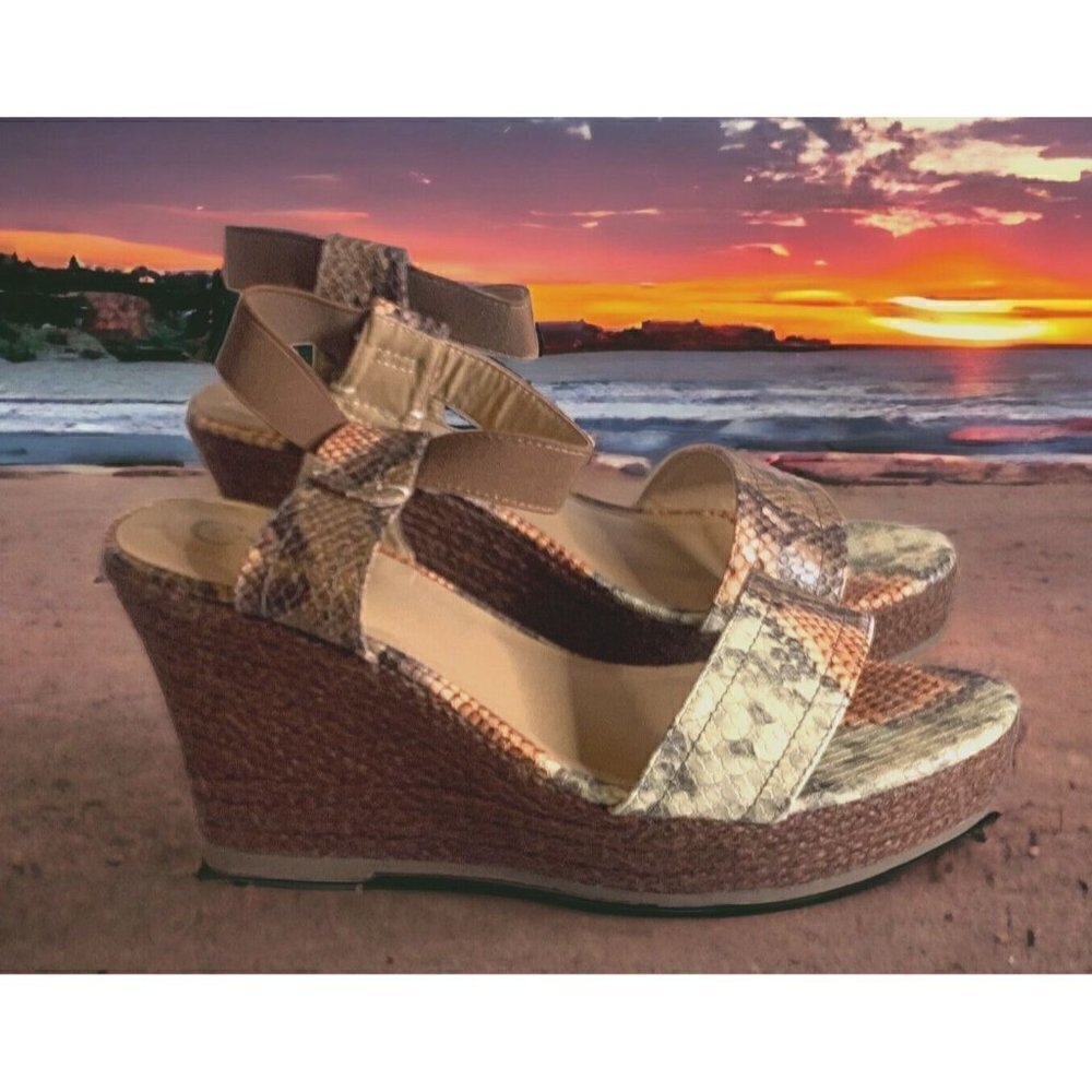 Comfort Est 1946 Womens Animal Print Platform Wedge Sandals Size 9M 4" Heel